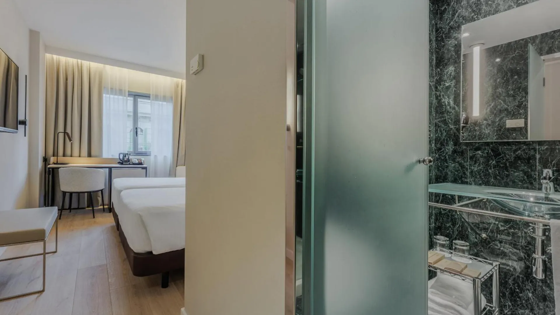 Hotel Vilamari Barcelona Spain